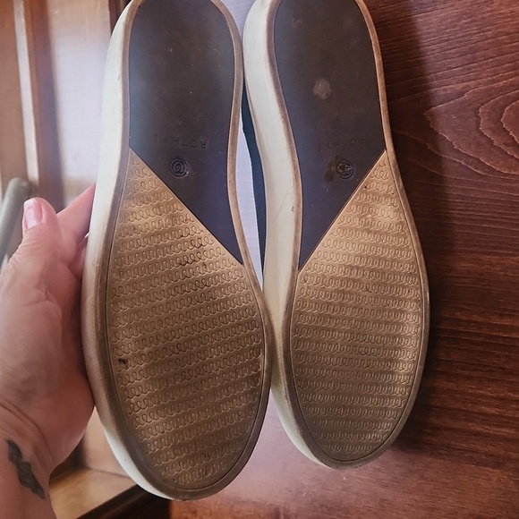Rothys The Original Slip On Sneaker - Picture 5 of 6